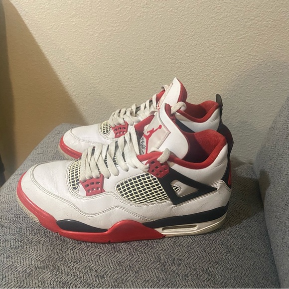 Air Jordan 4 retro 8.5 - Picture 14 of 14